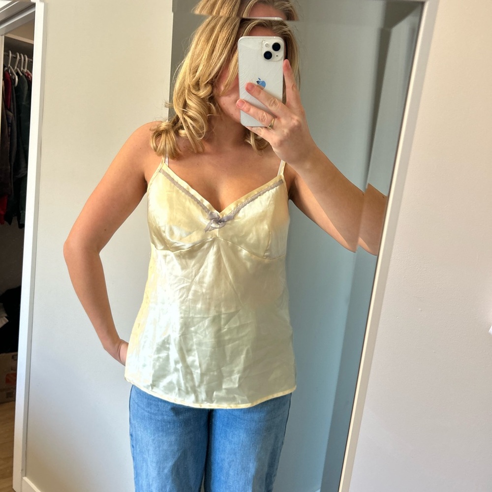 La SENZA Buttery Yellow Satin Camisole Top - Picture 2 of 10